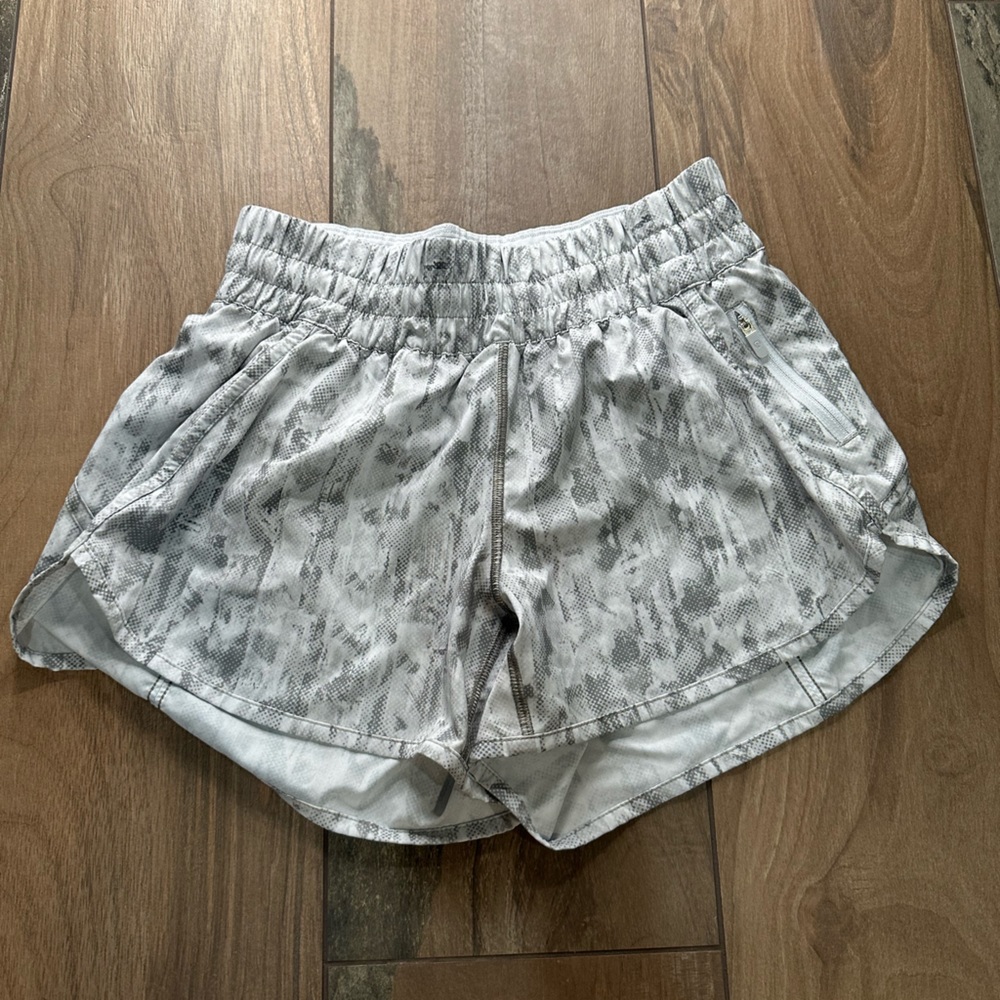 Lululemon tracker short
